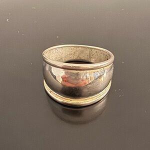 Chic Silver Band Ring